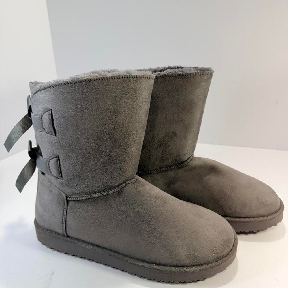 Womens Gray Faux Suede Faux Fur Winter Boots NEW Size 10 US ew